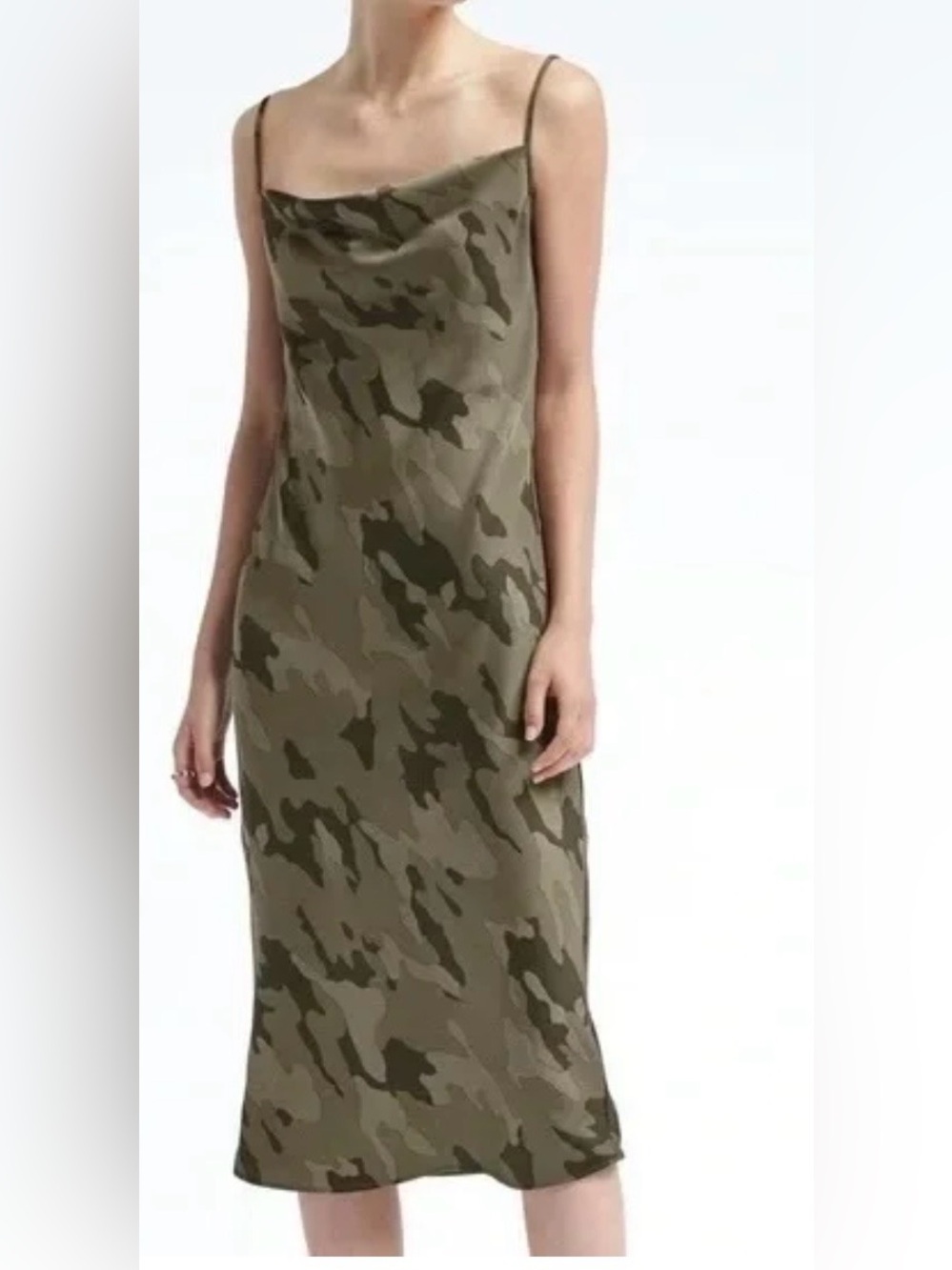 Banana Republic Green
Camouflage Cowl Neck Slip Midi
Dress Size Small